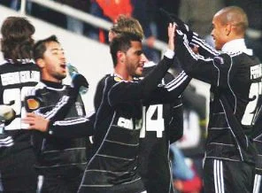Kartal karizma yaptı