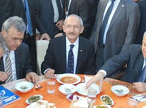 Kılıçdaroğlu'nun masasında yer bulamadı