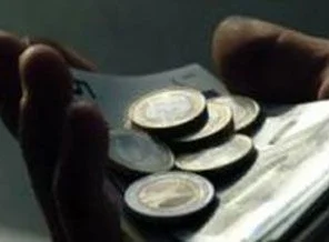 Memurlara Ocak ve Temmuz'da % 4'er zam