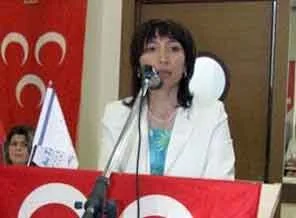 MHP'li Şenel: Çift dili tartışmak ar'dı