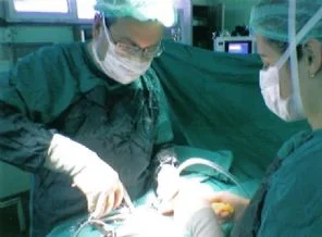 Midesinden portakal kadar taş çıktı!