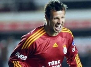 Neill'la yola devam