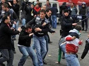 Olaylarla ilgili 3 kişi gözaltında!