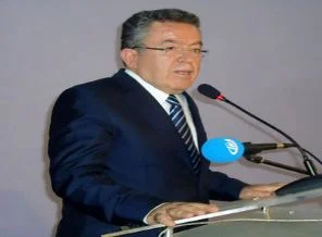 Özcan: 'Konuşma yapmamalıydılar'