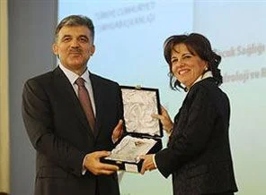 Özen'den bilim politikalarına eleştiri