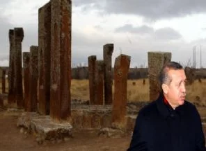 Özerklik tartışması çirkin bir tezgahtır