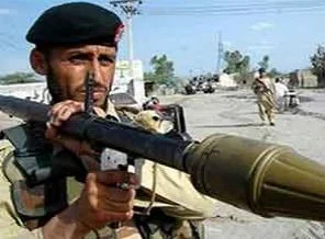 Pakistan'da arazi kavgası: 7 ölü