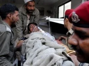 Pakistan yine kan gölü: 41 ölü