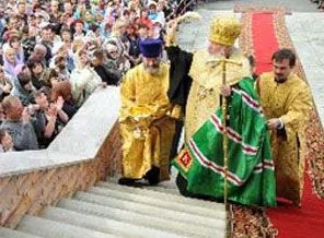 Ruslar Allah inancına yönelmeye başladı