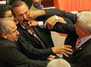 TBMM'deki kavga Guardian'da