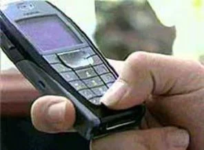 Telefonu kulaklıkla kullanmazsanız...