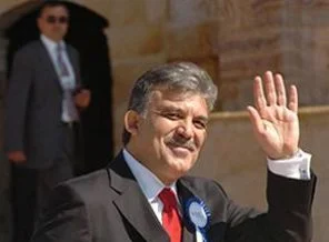 Yaş kararları Cumhurbaşkanı Gül'e sunuldu