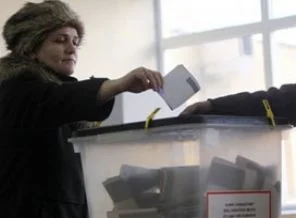 AB'den Kosova'ya seçim eleştirisi