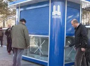 Ana caddelerdeki büfeleri yenileniyor