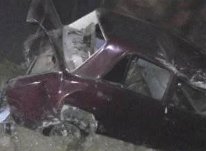 Aracıyla 40 metre aşağıya düştü