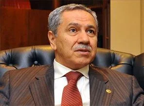 Arınç: Patrikhanenin din adamı ihtiyacı karşılanmalı