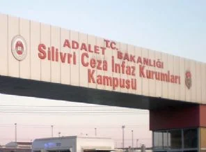 Balyoz`da spikere karşı tiyatrocu!