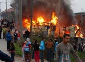 Baraka yangınında 2 çocuk öldü