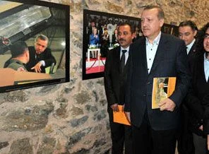 Başbakan'ı şaşırtan fotoğraflar