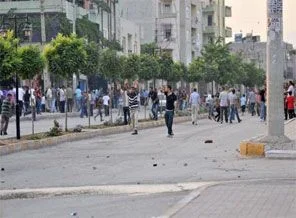 BDP mitingi saldırıya dönüştü
