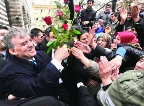 Bin yıldır kardeşiz