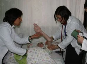 Doktorlar hastanın ayağına gidiyor