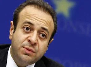 Egemen Bağış'tan rest gibi uyarı