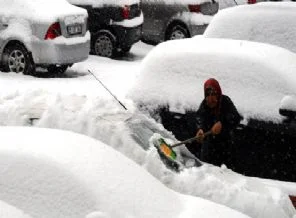 Erzurum'da kar sevinci