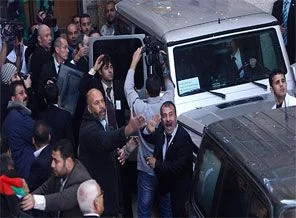 Fransız bakan Gazze'de yaralandı