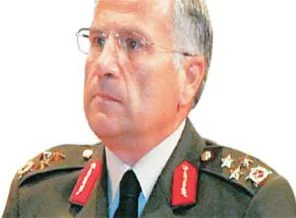 Genelkurmay: Görevde kalabilir