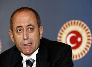 Hamzaçebi: Yasakçı anlayış hakim olmaya çalışıyor