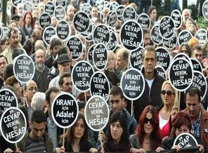Hrant Dink için Agos önünde buluştular