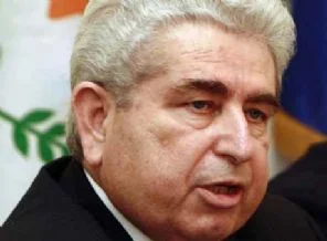 Hristofyas'tan Başpiskoposa suçlama