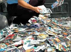 İstanbul'da korsan CD operasyonu: 44 gözaltı