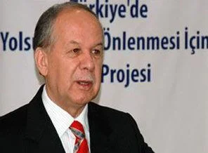 'Kamu kurumları hantal yapıdan kurtulmalı'