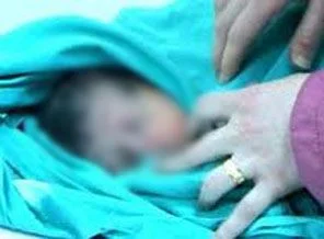 Lise öğrencisi, doğurduğu bebeği çöpe attı