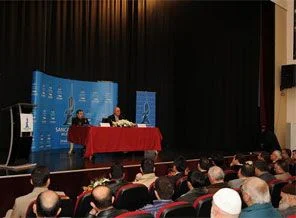 'Müslüman kimliğimizi unutmadan Avrupalı olmalıyız'