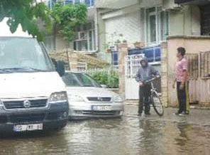 Ödemiş'te her yer sular altında