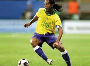 Ronaldinho yol ayrımında