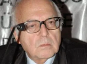 Sabih Kanadoğlu vekilliğe yeşil ışık yaktı