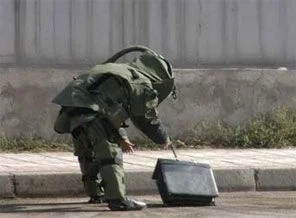 Şüpheli paketten boru tipi bomba çıktı