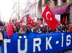 Türk-İş eylem kararını erteledi