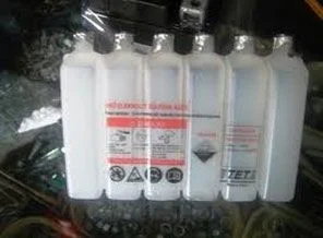 Vergi müfettişlerine akü asidiyle saldırdı