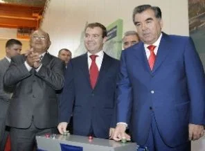 18 yaş altına ibadet yapamazsın zulmü