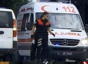 Alkollü yaralı, ambulansı kaçırdı