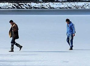 Çocuklara buz tuzağı: 2 ölü, 1 kayıp