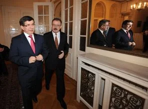 Davutoğlu, AB Büyükelçileri ile buluştu