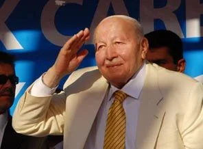 Erbakan hoca hakkın rahmetine kavuştu