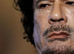 Kaddafi yapayalnız
