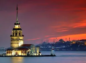 Kız Kulesi Milano Meydanı'nda